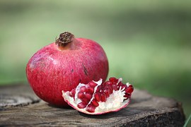 pomegranate-1091226__180